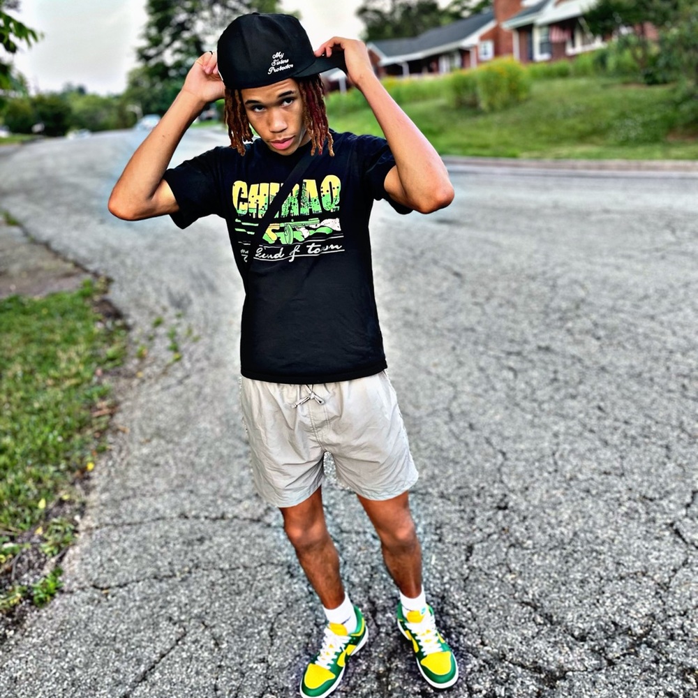 Meet your Posher, Jaron